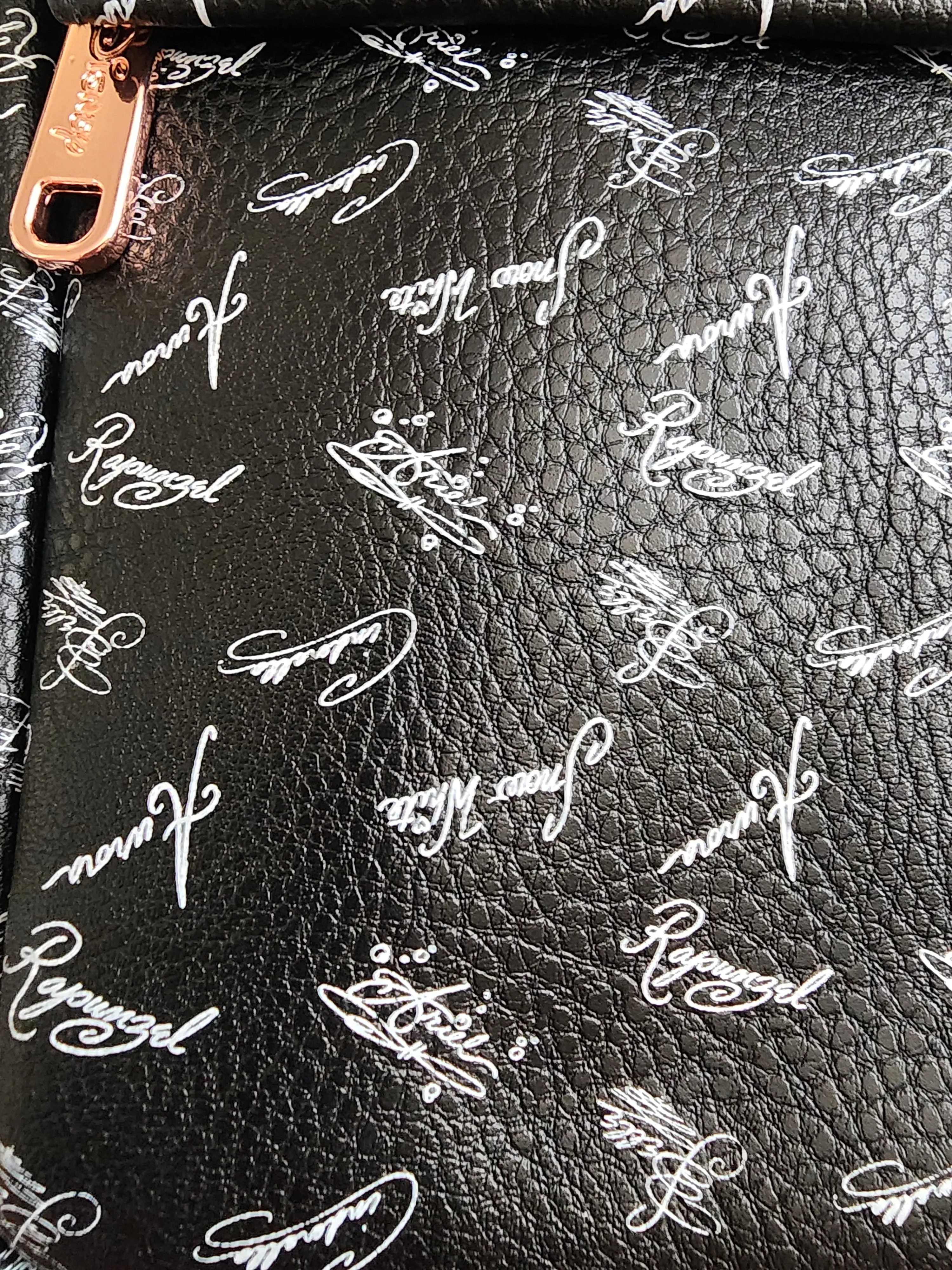 Disney Princess Signatures Crossbody Bag