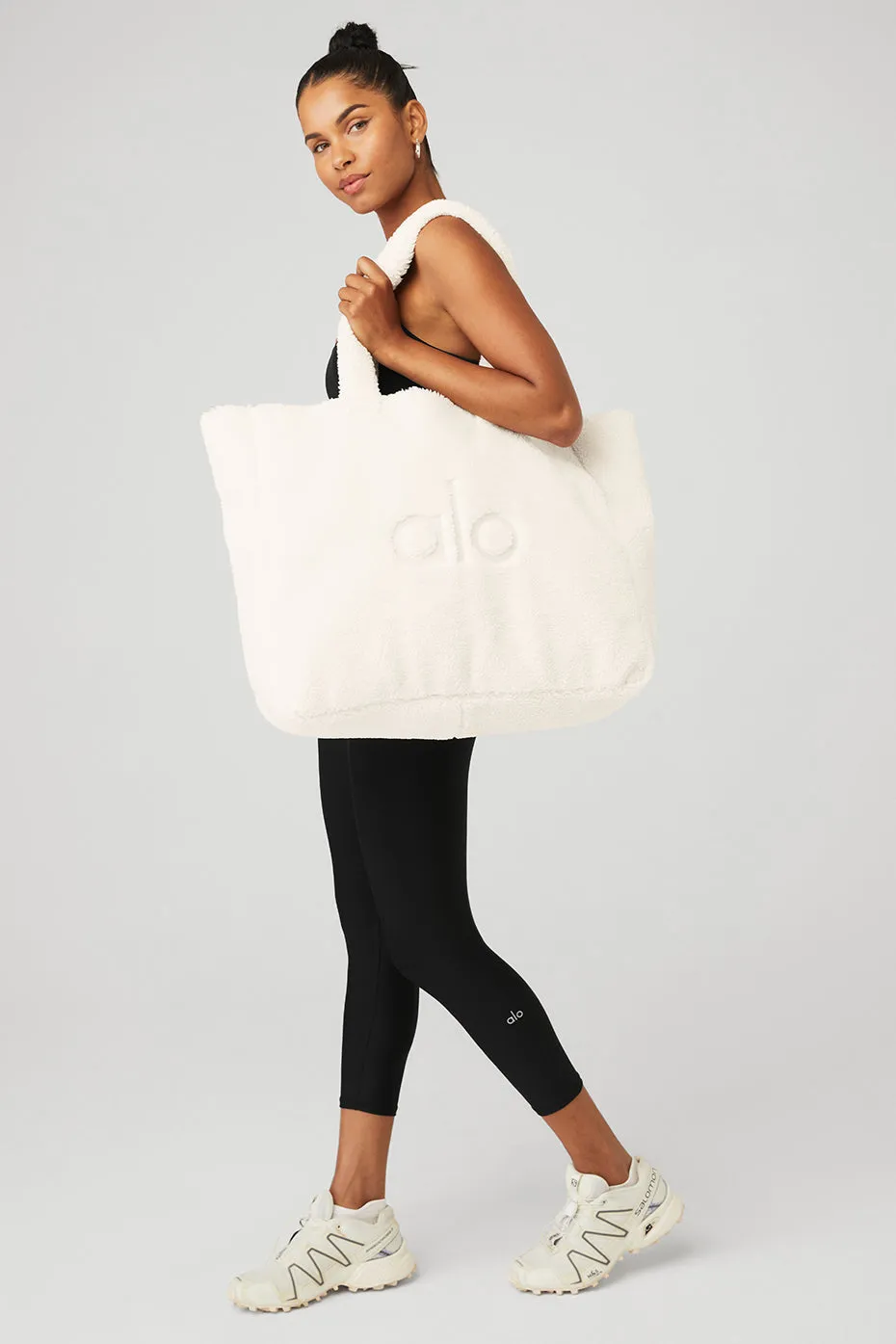 Foxy Sherpa Tote - Ivory